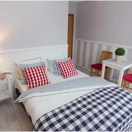 Karmazyn Δωμάτια σε οικογενειακή κατοικία *